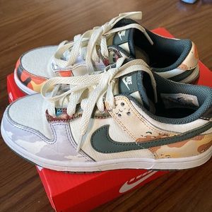 Nike Dunk low SE (PS)